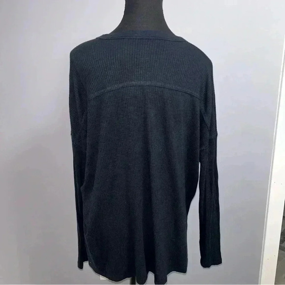 Aerie  Top - Picture 2 of 5